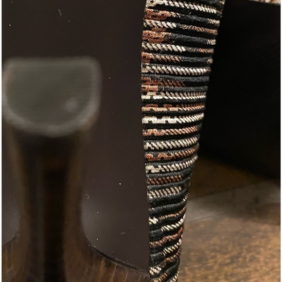 NINE WEST POINTED TOE STILETTO HEALS. Y2K sz 7 1/2. Like New. - Picture 8 of 8